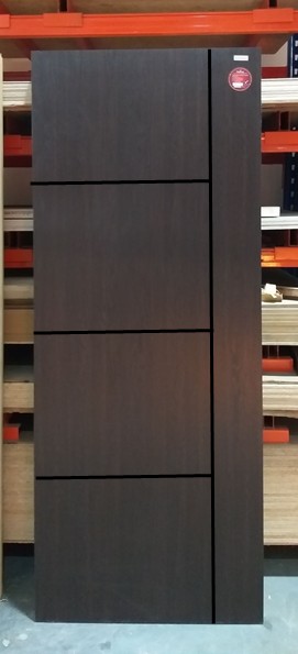 ประตูupvc เซาะร่องดำ PRM03 ขนาด 80x200ซ.ม. สีเวงเก้ ใช้ได้ทั้งบานเปิดและบานเลื่อน