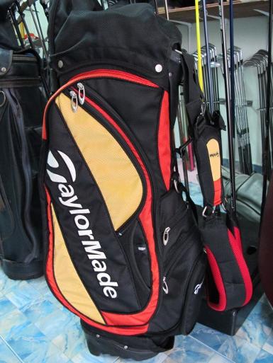 ถุงกอล์ฟขาตั้ง Taylormade